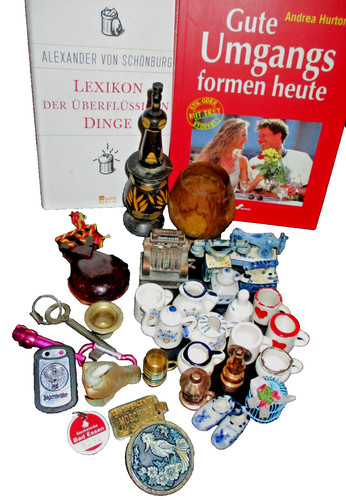 Eine trödelkiste aus - eine,